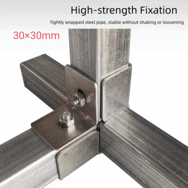 Support d’angle métallique pour tubes carrés 30×30 mm.